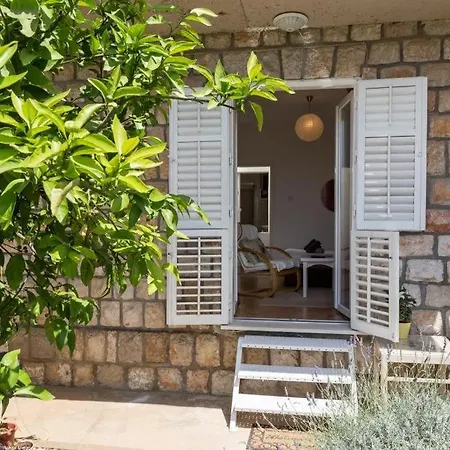 アパート Purple Rain ドゥブロブニク