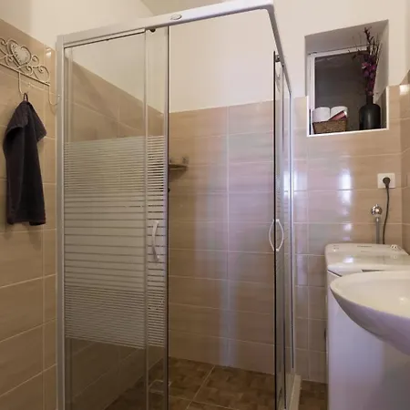 Purple Rain Apartment